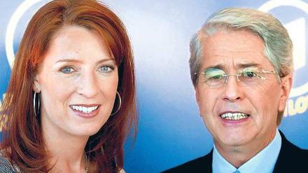 Neue Aufgabe, neues Glück. Die ARD-Fernsehlotterie „Ein Platz an der Sonne“ ist für Monica Lierhaus bekanntes Terrain. 2003 moderierte sie mit Frank Elstner die dazugehörige Show „Einfach schön“ (Foto). 