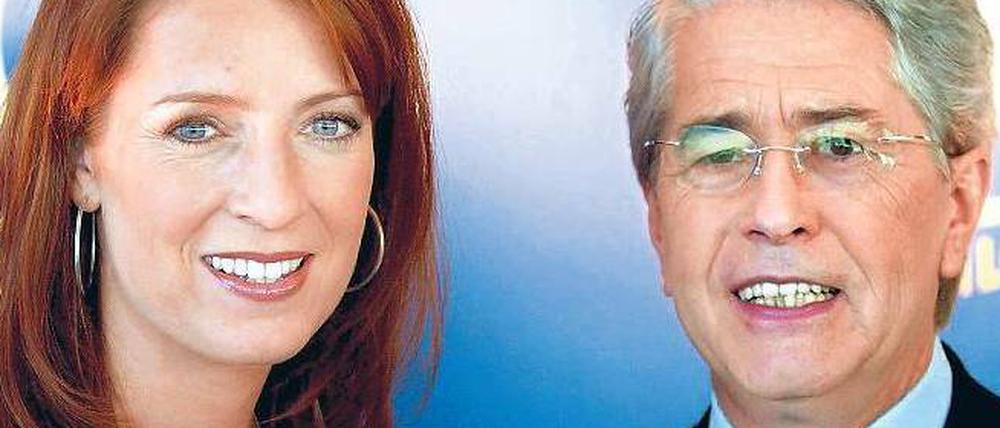 Neue Aufgabe, neues Glück. Die ARD-Fernsehlotterie „Ein Platz an der Sonne“ ist für Monica Lierhaus bekanntes Terrain. 2003 moderierte sie mit Frank Elstner die dazugehörige Show „Einfach schön“ (Foto). 