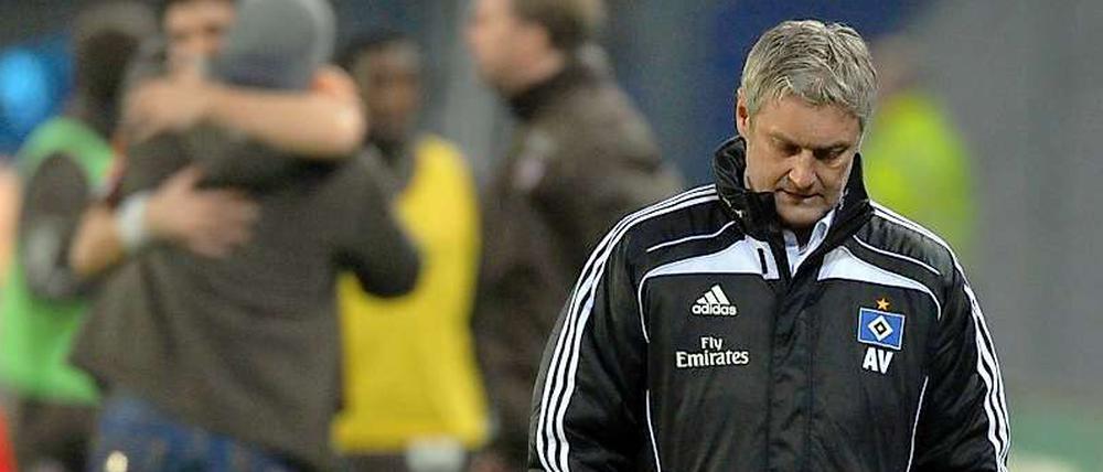 Armin Veh ist weiterhin alles andere als unumstritten beim HSV.