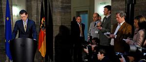 Die enorme Wucht der medialen Betrachtungen meiner Person. Der Zurücktretende im Lichthof des Verteidigungsministeriums.