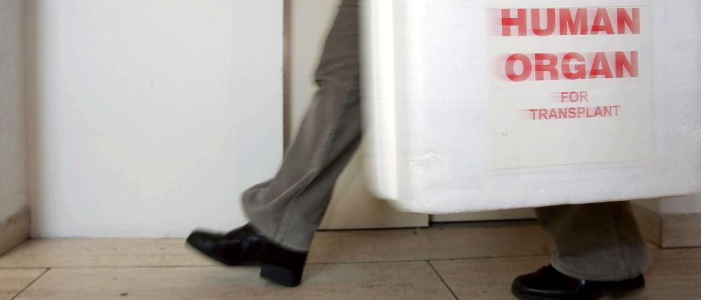 Jede Sekunde zählt: Durchschnittlich elf Organe pro Tag werden in Deutschland transplantiert.