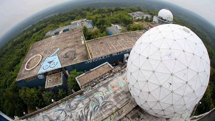Markante Kuppeln. Offiziell ist die alte Abhörstation auf dem Teufelsberg kein Baudenkmal, trotzdem kann man sie im Rahmen des Tags des offenen Denkmals besuchen.