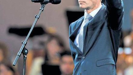Jahrestag. Ein Jahr nach den Morden an jungen Sozialdemokraten erinnerte Norwegens Premier Jens Stoltenberg im vergangenen Sommer an die 77 Toten.