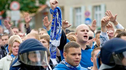 Bei Hertha gegen Union sind stets auch viele Polizisten mit von der Partie.