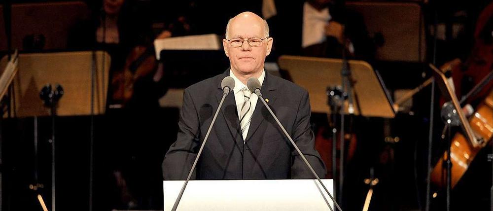 Bundestagspräsident Norbert Lammert spricht beim Festakt zum Tag der Einheit in der Bayerischen Staatsoper in München. 