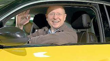 Perspektive gibt es in Bochum nicht, die Produktion des Zafira läuft dort spätestens 2016 aus, dann wird es nach jetzigem Stand keine Opel mehr aus dem Ruhrgebiet geben. Besser sieht es im thüringischen Eisenach aus, wo Opel-Aufsichtsratschef Steve Girsky kürzlich den neuen Kleinwagen „Adam“ präsentierte. Foto: AFP/dapd