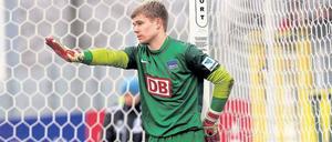 Bequeme Haltung. Thomas Kraft bekommt als Hertha-Torwart wenig zu tun – genau das macht die Sache so anstrengend.