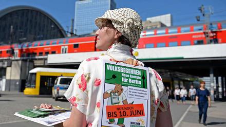 Der September-Termin hätte den Volksentscheid aufgewertet - jetzt findet die Abstimmung erst im September statt. Ein Schlag ins Gesicht für alle, die unterschrieben haben, meinen Kritiker. 