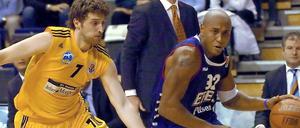 Seitenwechsel: Marko Pesic (l.) im Trikot von Alba Berlin.