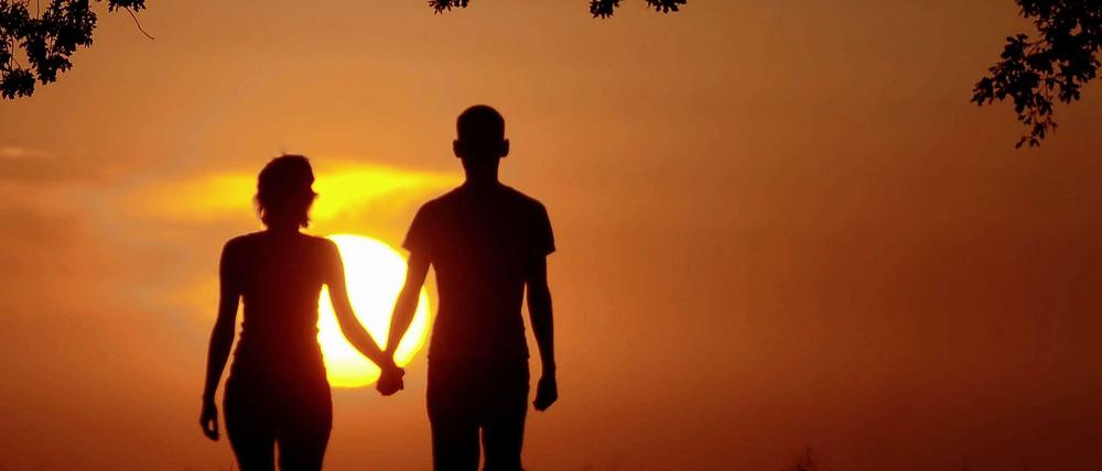 Frauen im besten Alter schätzen sich bei der Partnersuche selbst als weniger kompromissbereit ein.