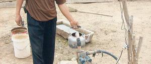 Unsicher. Man sieht es Brunnenwasser nicht an, ob es zu viel Arsen enthält. Das können nur Tests klären. Wo diese sinnvoll sind, zeigt die neue Risikokarte. 