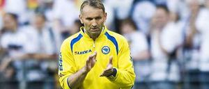 Tomislav Piplica spielte von 1998 bis 2009 für den FC Energie Cottbus. Seit 2009 ist er Torwarttrainer der bosnischen Fußball-Nationalmannschaft.