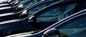 Teurer. Nach den Preiskämpfen der vergangenen Jahre heben die Kfz-Versicherer die Prämien wieder an. 