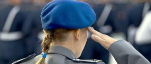 Familie und Beruf unter einen Hut zu bringen, ist nicht immer einfach. Schon gar nicht bei der Bundeswehr.