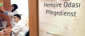 Pflegepersonal im Altenheim Türk Huzur Evi in Berlin-Kreuzberg