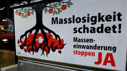 Auf Stimmenfang. Der Plan der nationalkonservativen Schweizerischen Volkspartei hat zuletzt immer mehr Zuspruch erhalten. Umfragen zufolge sollen bereits 43 Prozent der Wahlberechtigten dafür sein.