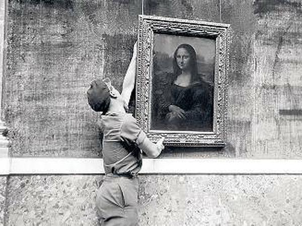 Während des Zweiten Weltkriegs wird die "Mon Lisa" versteckt.