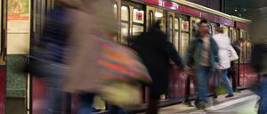 Ein Zug wird kommen - aber nicht überall: Zahlreiche Linien sind baubedingt unterbrochen.