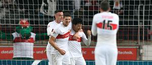 Endlich wieder jubeln. Die Stuttgarter siegten gegen Nürnberg - weil diesmal nur zwei Tore aberkannt wurden.