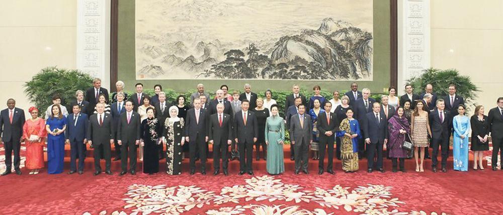 Chinas Präsident Xi Jinping (Mitte) mit Staats- und Regierungschefs der Gipfelkonferenz zur „Initiative Neue Seidenstraße“ am 14. Mai 2017 in Peking.