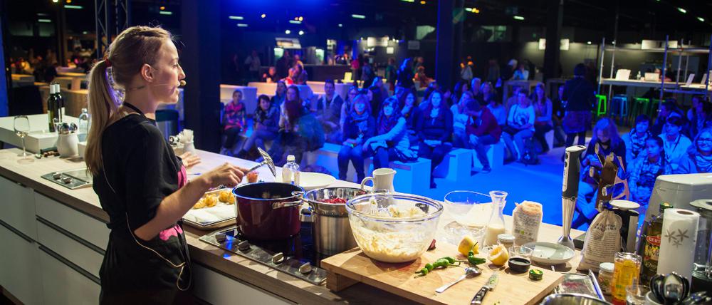 Die Eat&Style ist eine Mischung aus Messe, Show und Festival. Es wird live gekocht.