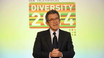 Lord John Browne wurde 1998 von der englischen Königin zum Ritter geschlagen. Auf dem Diversity-Kongress sprach er über sein Coming-Out.