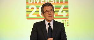 Lord John Browne wurde 1998 von der englischen Königin zum Ritter geschlagen. Auf dem Diversity-Kongress sprach er über sein Coming-Out.