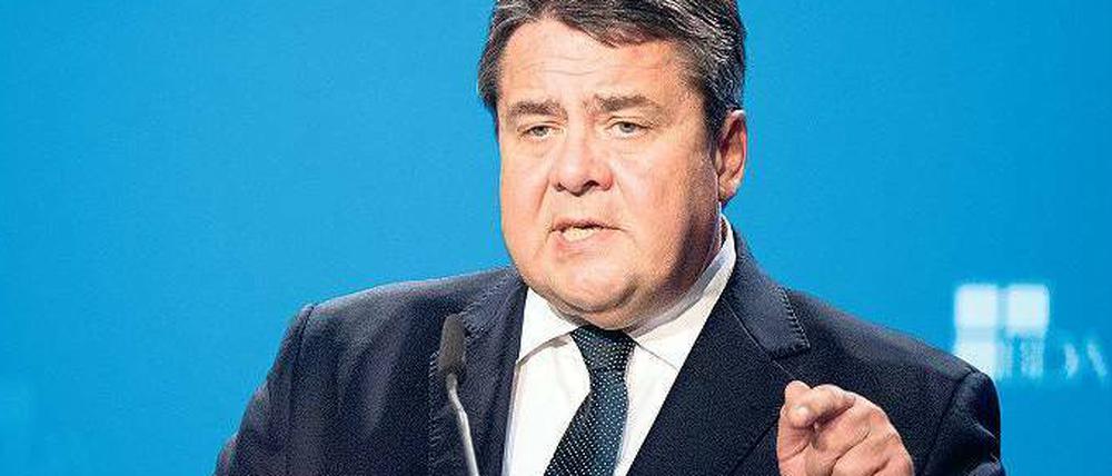 Im Spagat. Beim Arbeitgebertag plädierte Sigmar Gabriel für das transatlantische Freihandelsabkommen. In der SPD ist es aber höchst umstritten.