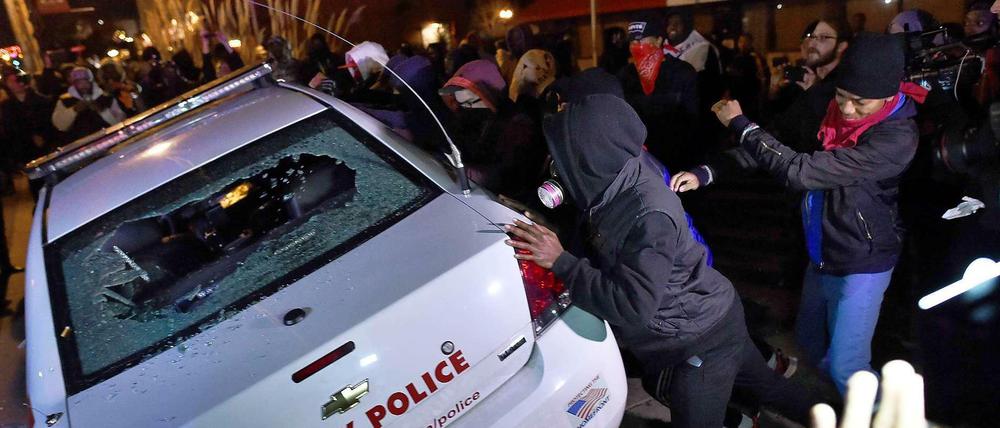 In Ferguson kam es nach der Entscheidung der Jury zu Ausschreitungen.