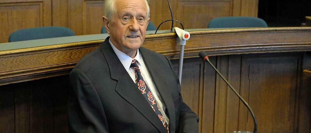 Karl-Heinz Kurras 2009 im Gericht. 