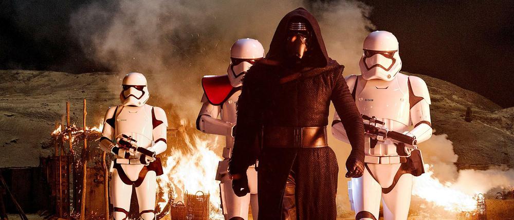 Eine Szene aus "Star Wars: Episode VII - Das Erwachen der Macht" - das Bild verrät noch nicht zu viel.