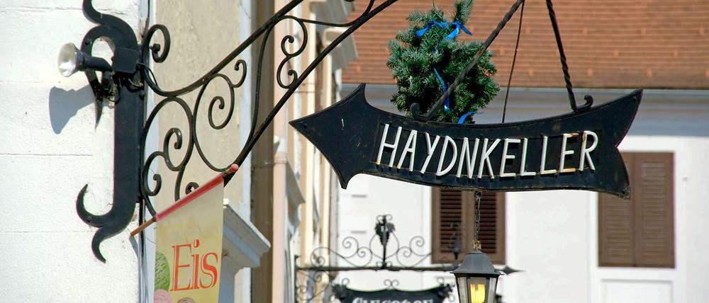 Burgenländische Gastlichkeit. Wie hier in Rust locken am Neusiedler See viele Restaurants mit Speis' und Trank. 