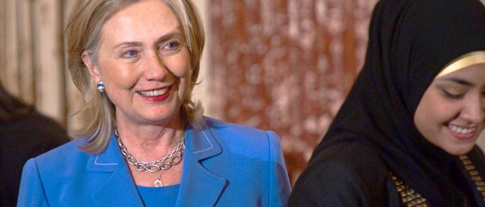 Hillary Clinton besuchte eine Iftar-Mahl, das traditionelle Abendessen im muslimischen Fastenmonat Ramadan.