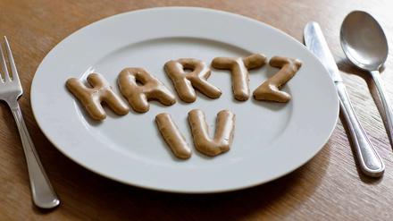 Gegen den Strom: Eine Mehrheit der Deutschen lehnt jede Erhöhung der Hartz-IV-Regelsätze ab. 