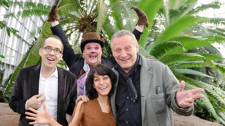 Dschungelcrew: Berg (li.) und Wecker (re.) mit "Mowgli" und dem Bären "Balou.