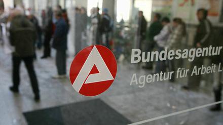 1,42 Millionen Menschen beziehen seit 2005 ununterbrochen das Arbeitslosengeld II.