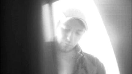 Dieser Mann wird polizeilich gesucht. Er soll mehrere Personen über Ebay abgezockt haben.