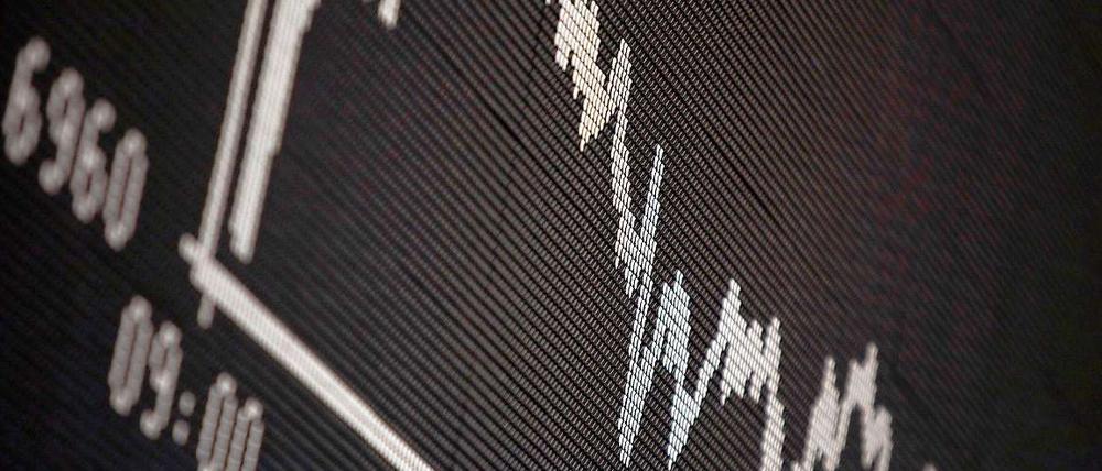 Aktienkurse bewegen sich in Folge der Katastrophe in Japan weltweit nach unten.