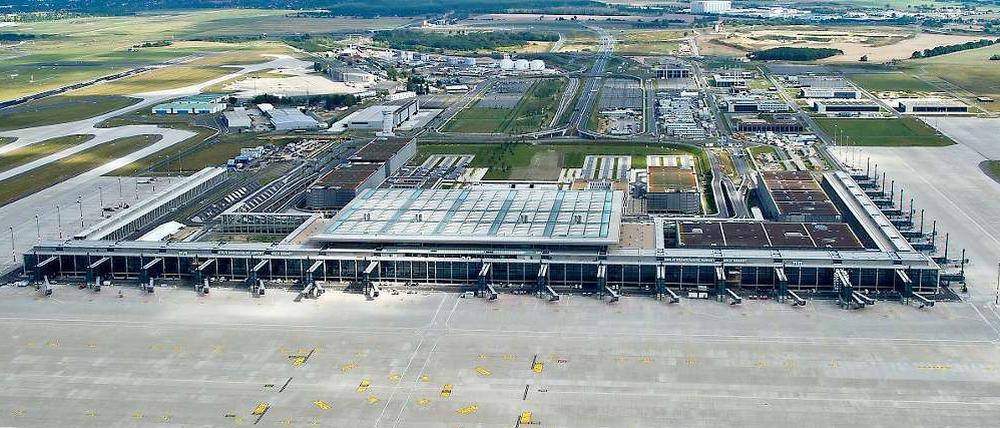 Eigentlich sollte hier schon längst geflogen werden: Der Flughafen BER in Schönefeld.