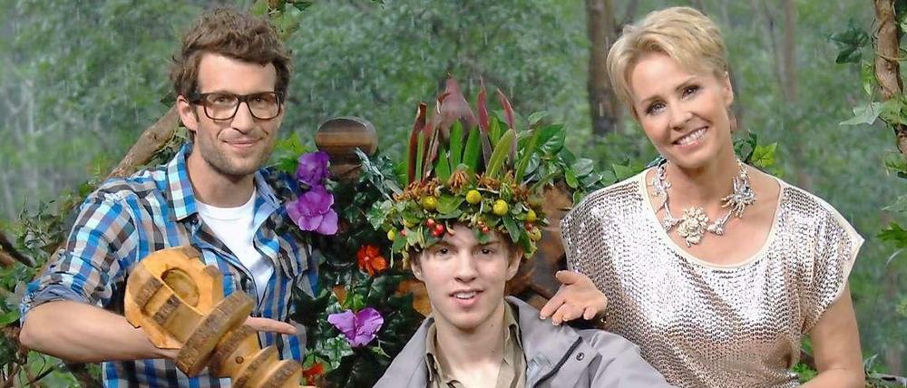 Kann heute jeder prominent werden? "Dschungelkönig" Joey Heindle (Mitte) mit den RTL-Moderatoren Daniel Hartwich und Sonja Zietlow.