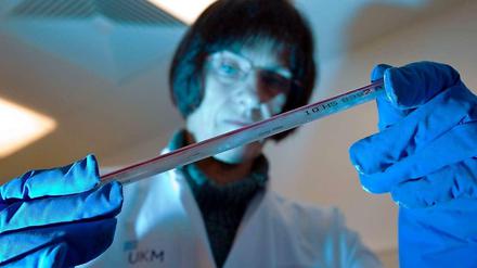 Samenspende: Kinder haben ein Recht darauf, den Namen ihres Vaters zu erfahren. Das entschied ein Gericht in Hamm.