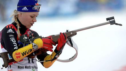 Deutsche Medaillenhoffnung ohne Gewähr: Miriam Gössner mit Gewehr.