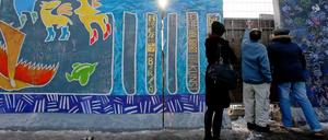 Trotz aller Proteste gehen die Bauvorbereitungen am Spreeufer weiter.