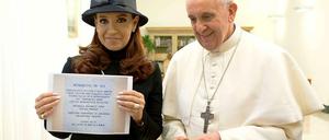 Papst Franziskus und die argentinische Präsidentin Cristina Fernandez de Kirchner, die ihn am Montag im Vatikan besuchte.