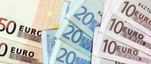 Bis zu 10 000 Euro soll der ehemalige Geschäftsführer der Brandenburger Stadtwerke veruntreut haben.