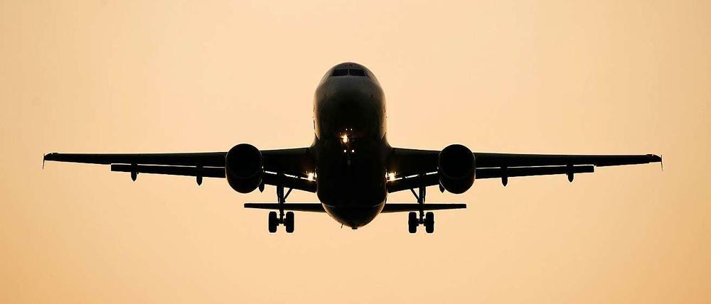 Der Streit um die umstrittenen Flugrouten des Hauptstadt-Airports in Schönefeld geht in eine neue Runde.
