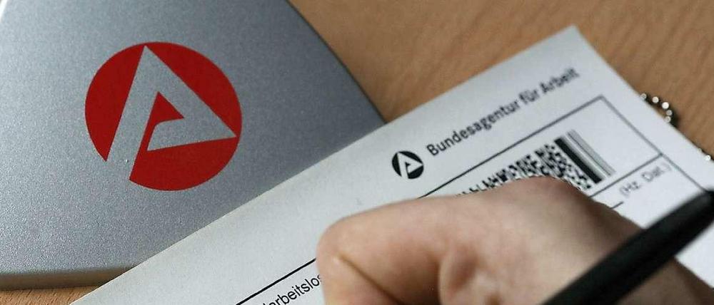 Raus aus der Abhängigkeit von Sozialleistungen. Die Bundesagentur für Arbeit möchte vermehrt Eltern, die bislang Hartz IV bekommen, in Jobs vermitteln.