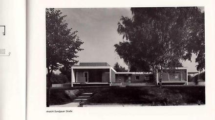 So sah es aus, das Gemeindezentrum der Evangelischen Pauluskirchengemeinde Sundgauer Straße 47, ein Bau des Zehlendorfer Architekten Kurt Kurfiss.