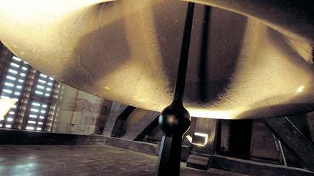 Langer Klang. Die „Gloriosa“ im Erfurter Dom hat nach einer Reparatur im Jahr 2004 wieder einen Nachhall von sechs Minuten. Sie ist 2,5 Meter hoch und wiegt 11,4 Tonnen.