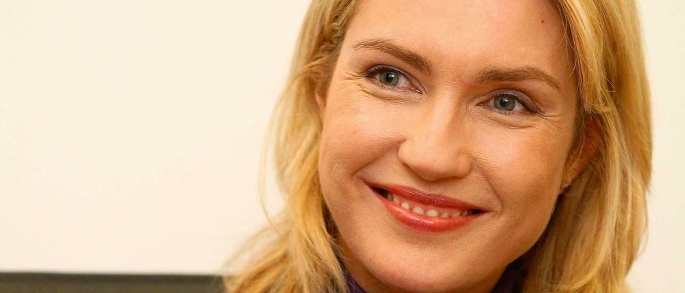 Familienministerin Manuela Schwesig (SPD) hat die von ihrer Vorgängerin Kristina Schröder eingeführte "Extremismusklausel" stets scharf kritisiert. Jetzt hat sie sich mit Bundesinnenminister Thomas de Maizière (CDU) geeinigt, diese in der bisherigen Form abzuschaffen.